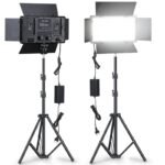 LED 800 Pro Light with Batteries and Tripod - Image 2